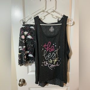 Plus-size women’s pajamas set